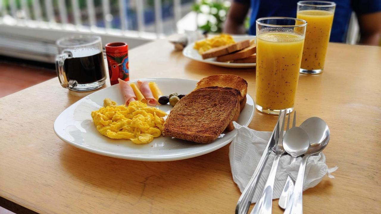 Phg I Cerrado Hostel Guayaquil Ngoại thất bức ảnh